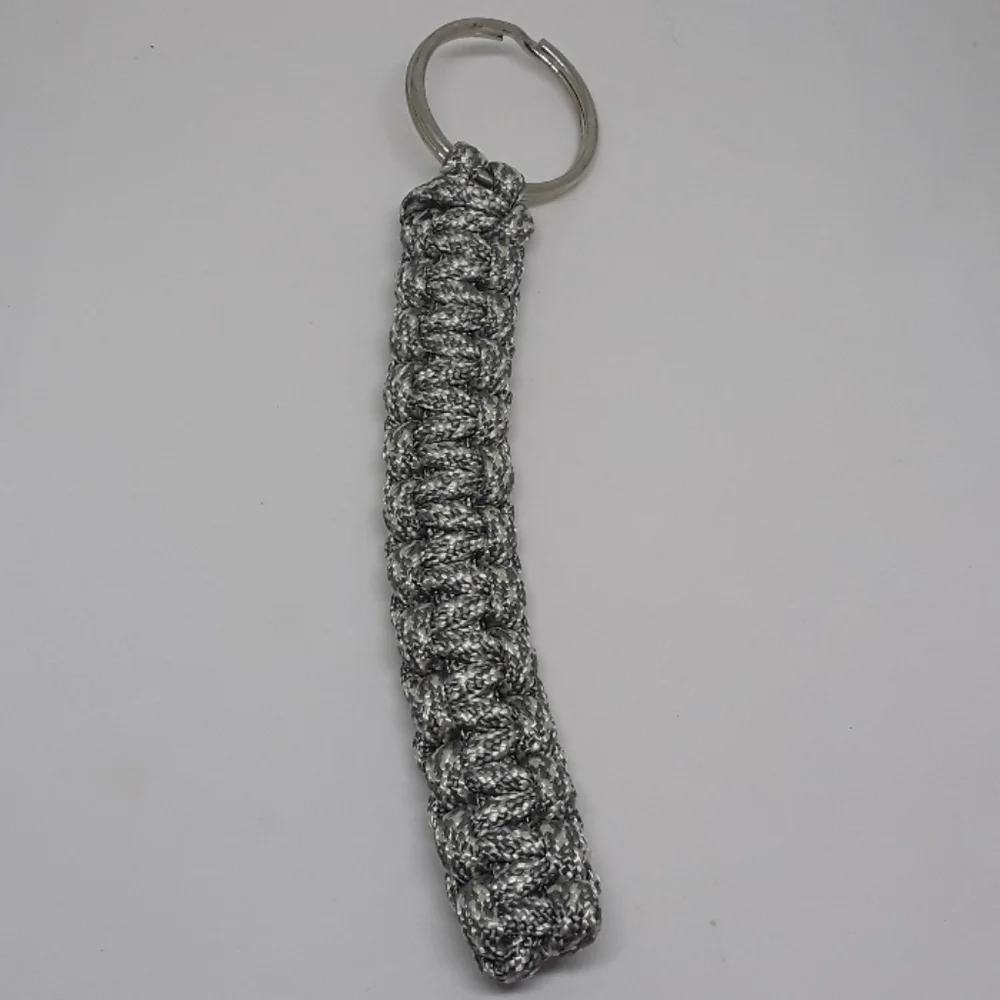 Handmade 550 paracord keychain